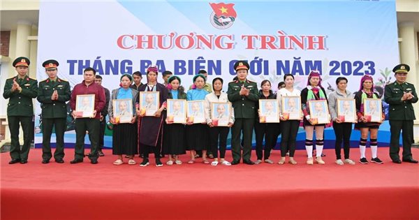 Bộ Chỉ huy quân sự tỉnh Quảng Ninh tổ chức chương trình Tháng Ba biên